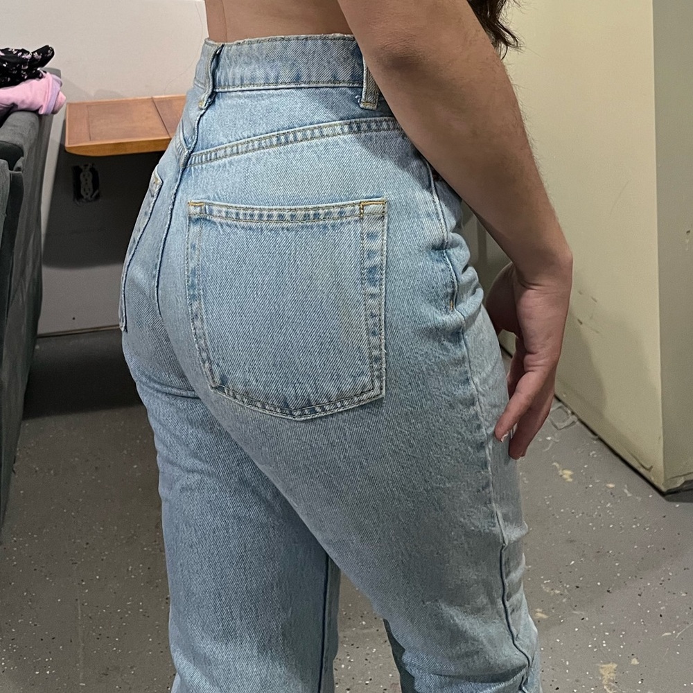 Light wash mom jeans